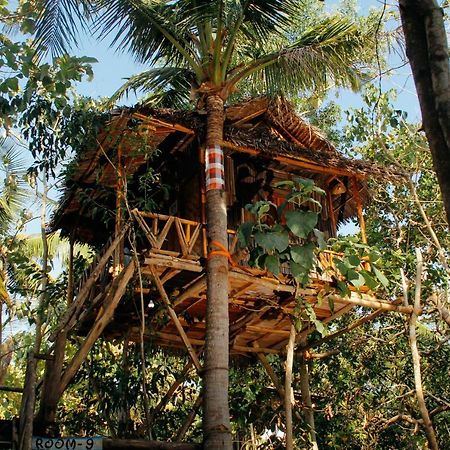 Nyuh Bengkok Tree House Hotel Batununggul Luaran gambar