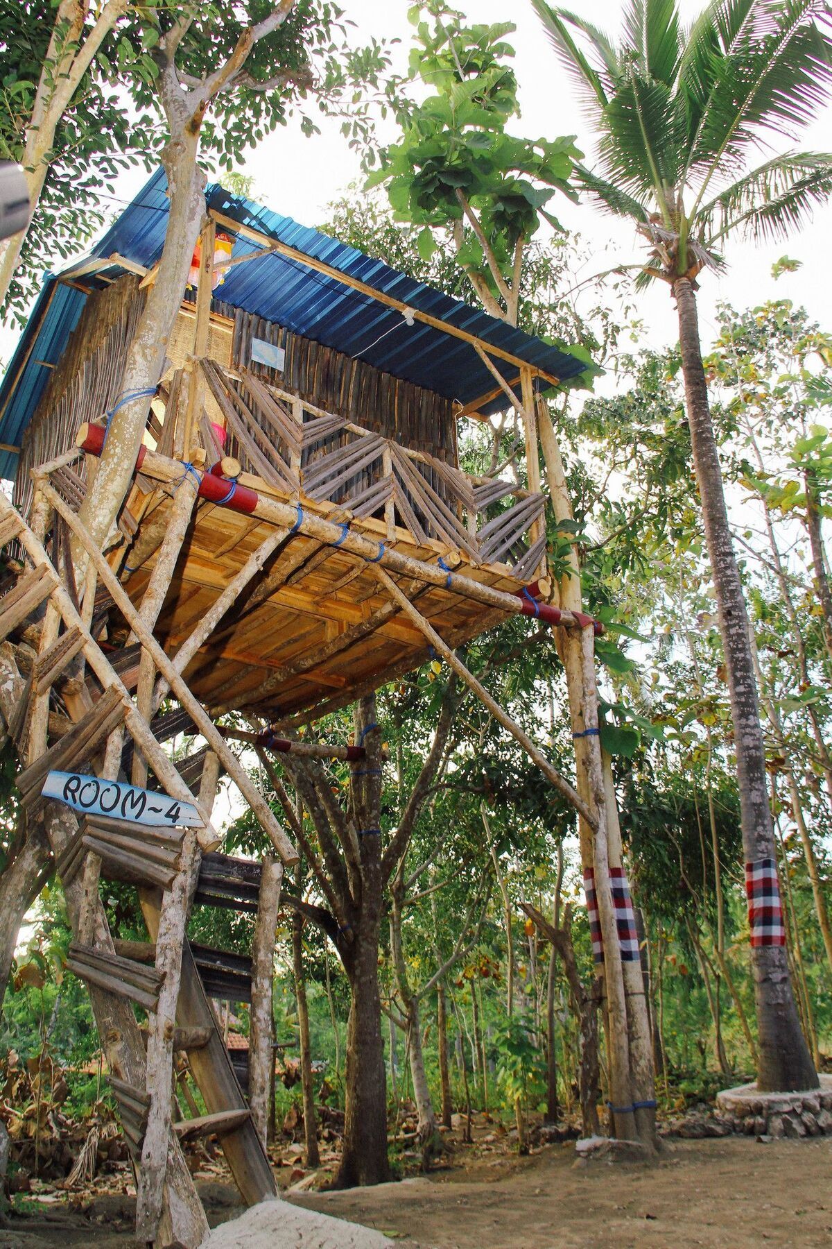 Nyuh Bengkok Tree House Hotel Batununggul Luaran gambar